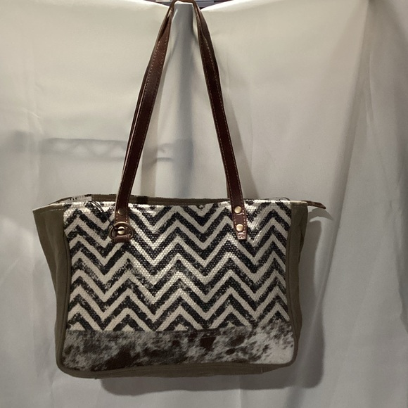 Myra Bag Handbags - Myra‎ Chevron Patterned Tote Bag with Brown Straps